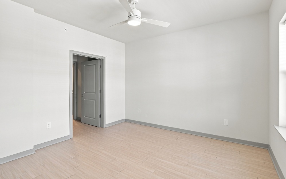 2B3 - 2 bedroom floorplan layout with 2 bathrooms and 1186 square feet (Serene Primary Bedroom Retreat)