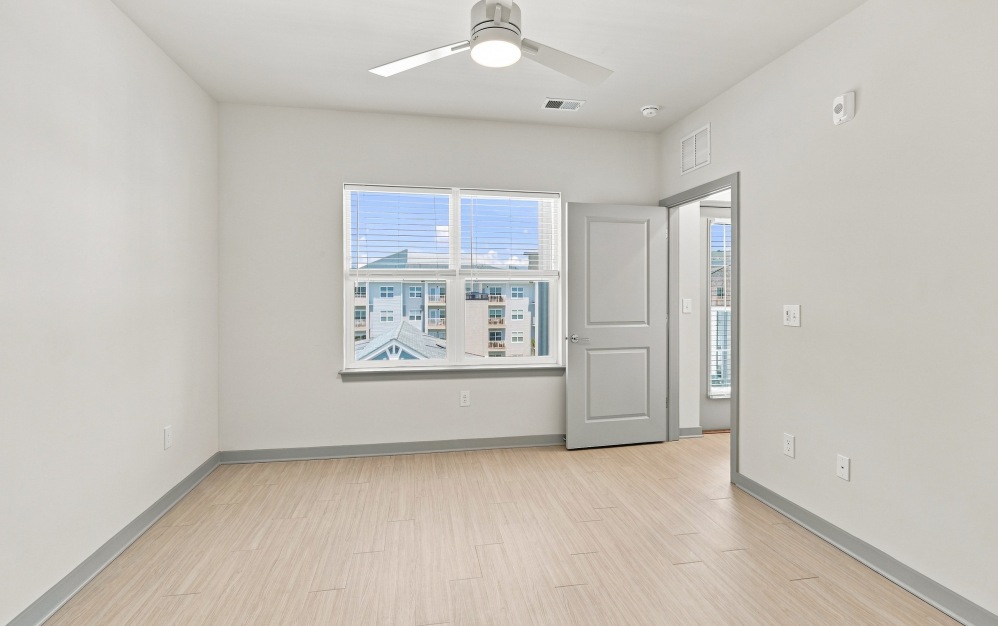 2B3 - 2 bedroom floorplan layout with 2 bathrooms and 1186 square feet (Inviting Secondary Bedroom)