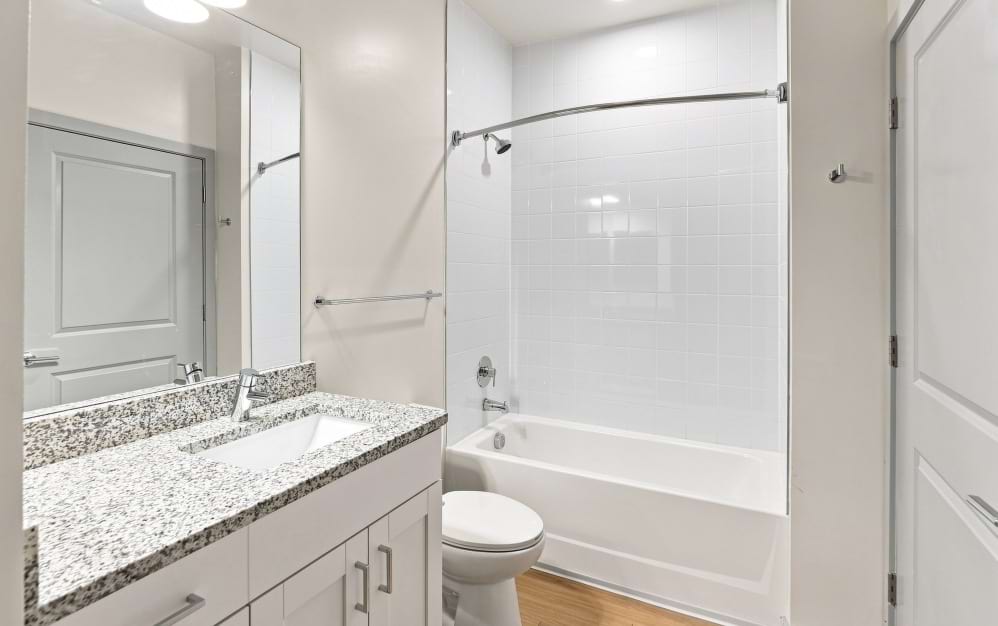 2B3 - 2 bedroom floorplan layout with 2 bathrooms and 1186 square feet (Spa-Inspired Bathroom)